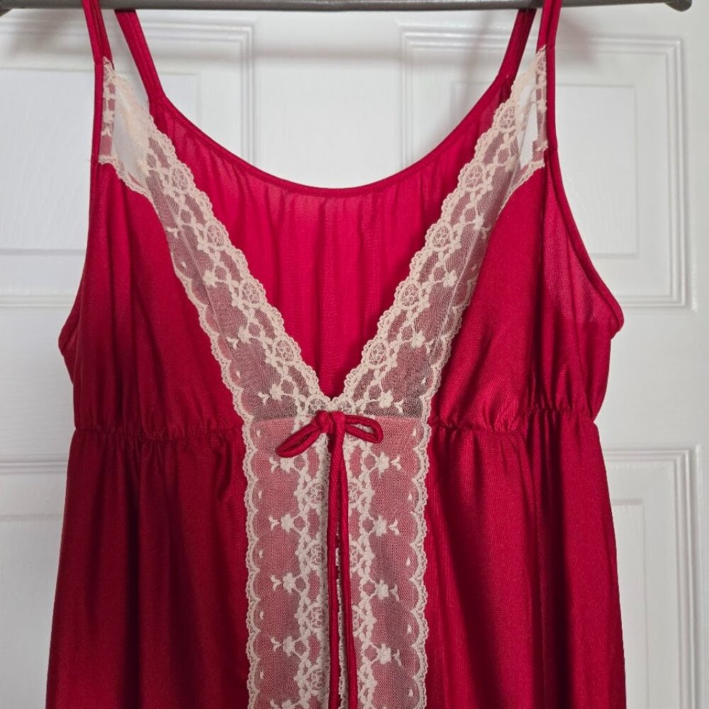 Vintage Shadowline Red Lace Nightgown | 70s 80s Nylon Valentine Lingerie | M‎